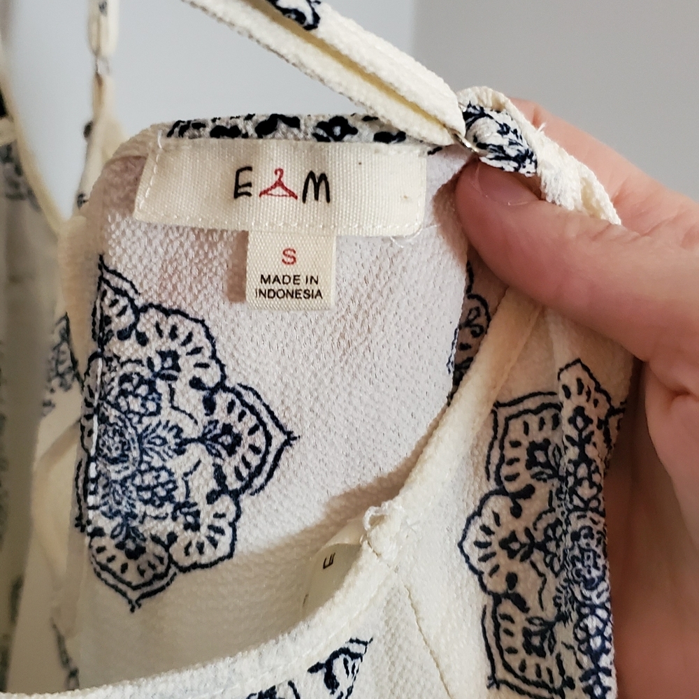E M Spaghetti Strap Top - Picture 4 of 4